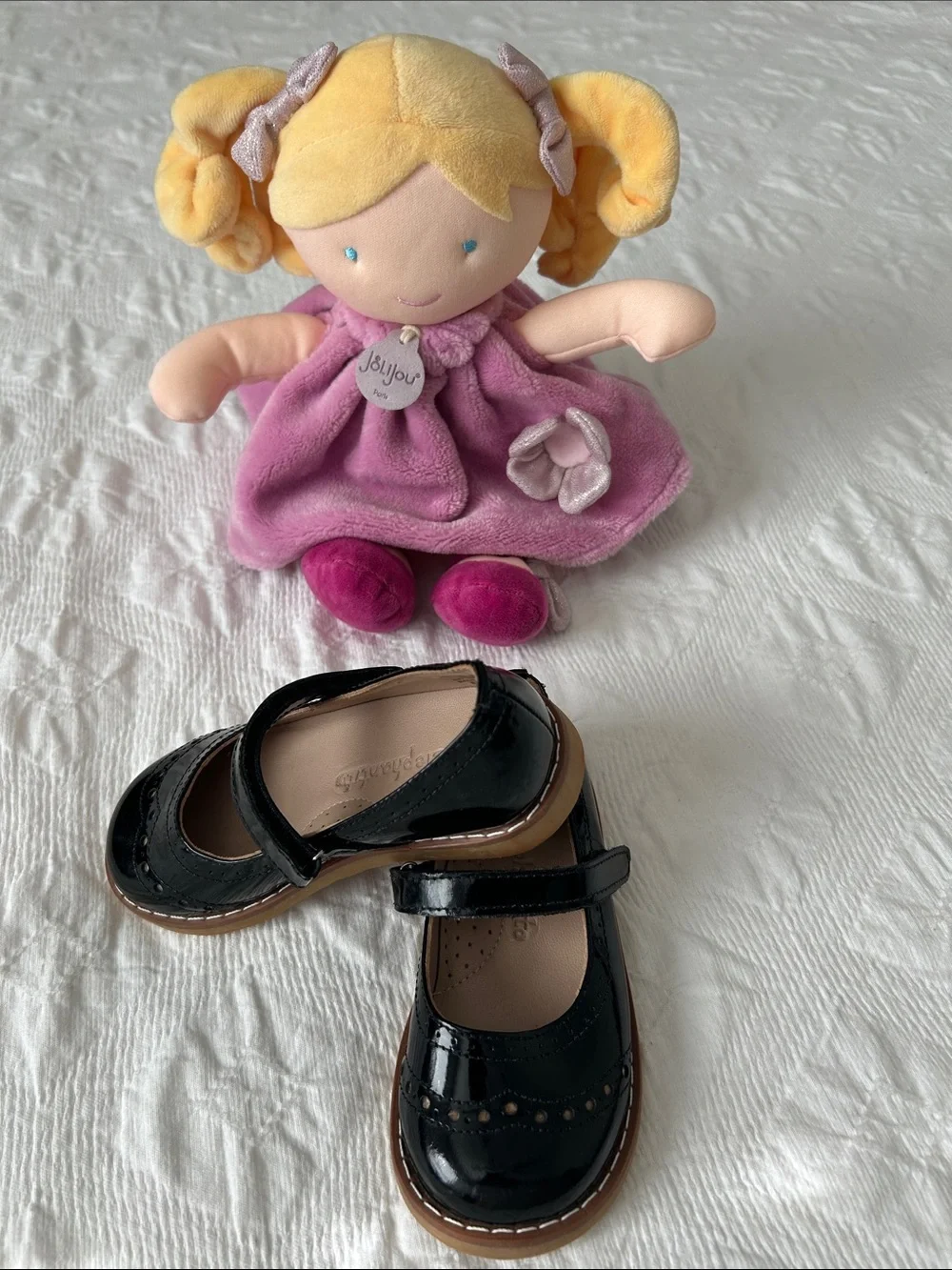 Elephantito Black Patent Mary Jane School Shoes, Gently Used, Sz. 8.